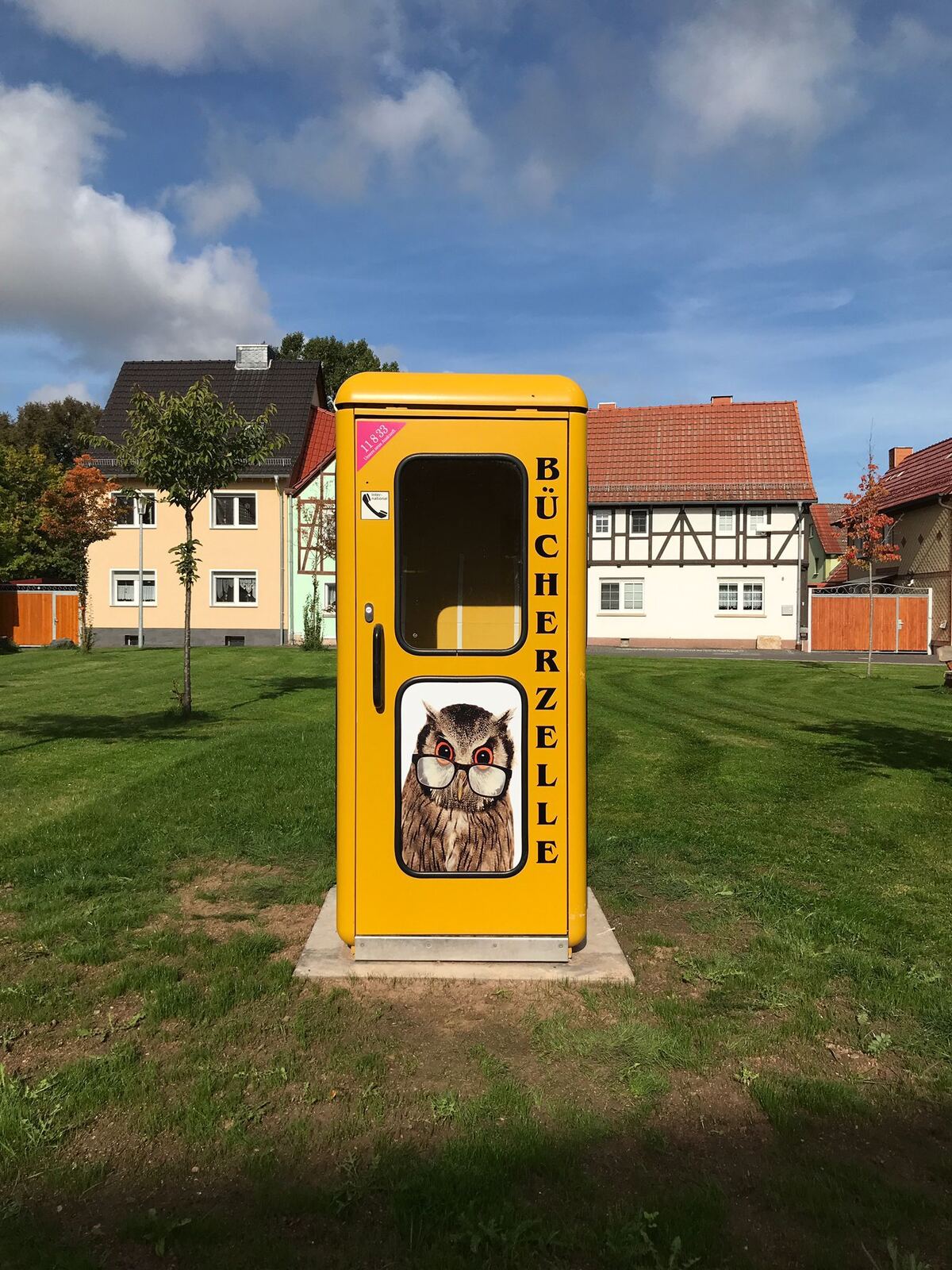 Öffnung der Bücherzelle in Bernterode